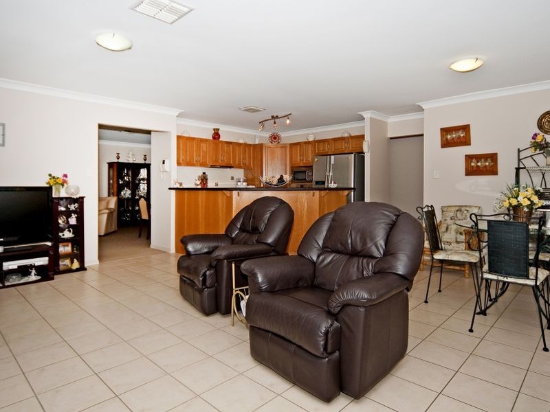 163 Jubilee Avenue, Forest Lake QLD 4078