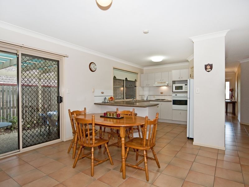 7 Argyle Place, Forest Lake QLD 4078