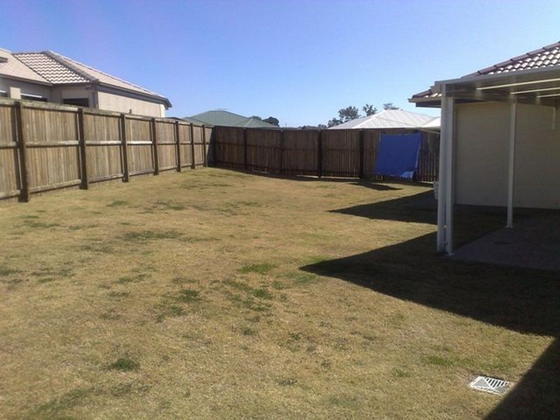 3 Waratah Court, Yamanto QLD 4305