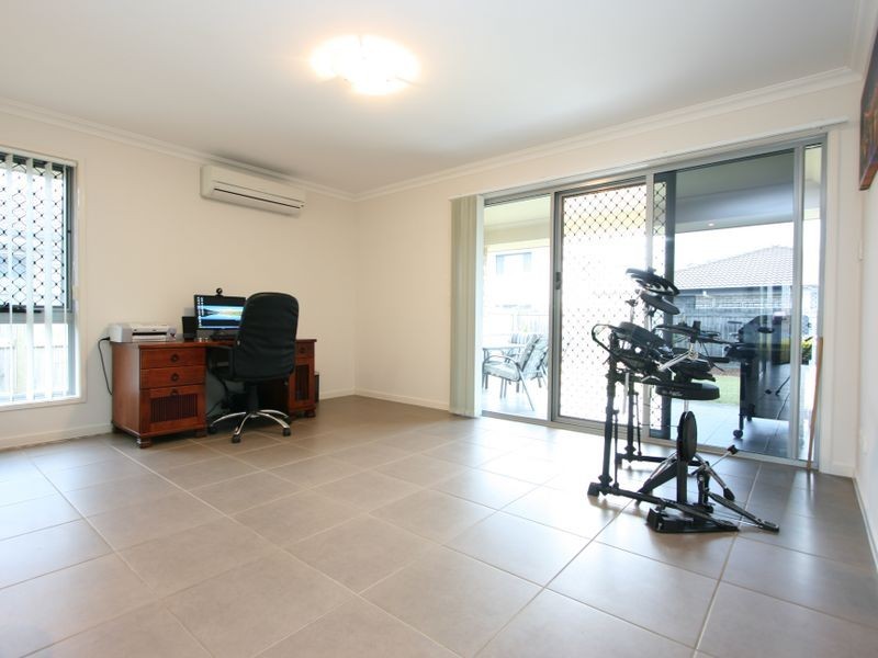 30 Brushwood Circuit, Forest Lake QLD 4078