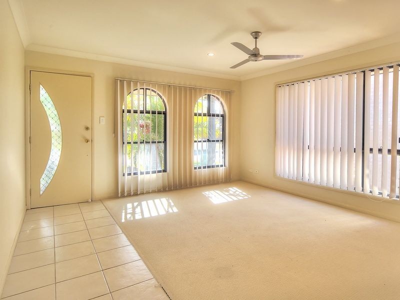 61 Hawthorne Street, Forest Lake QLD 4078