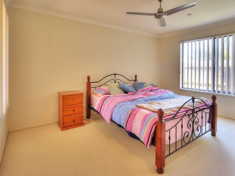 61 Hawthorne Street, Forest Lake QLD 4078