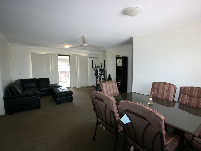 28/66 University Drive, Meadowbrook QLD 4131