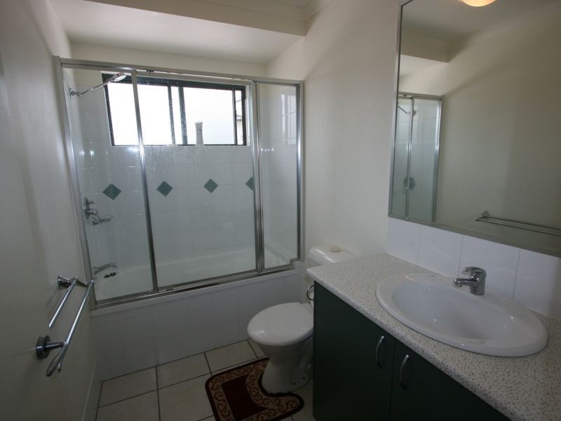 28/66 University Drive, Meadowbrook QLD 4131