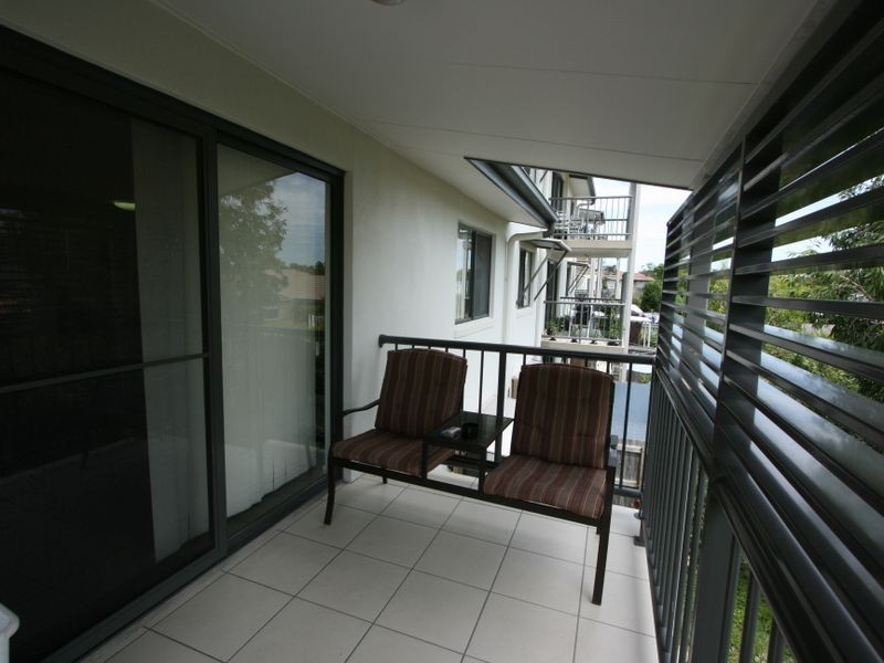 28/66 University Drive, Meadowbrook QLD 4131