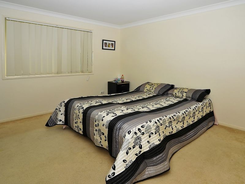 65 Glasshouse Crescent, Forest Lake QLD 4078