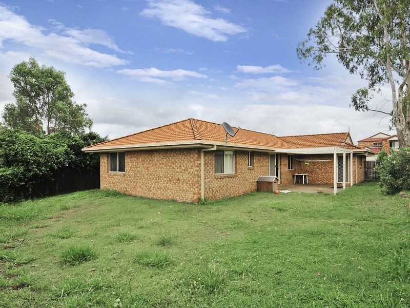 65 Glasshouse Crescent, Forest Lake QLD 4078