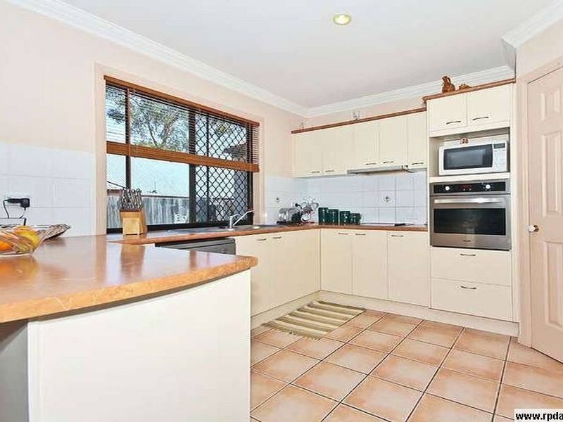 12 Crediton Place, Forest Lake QLD 4078