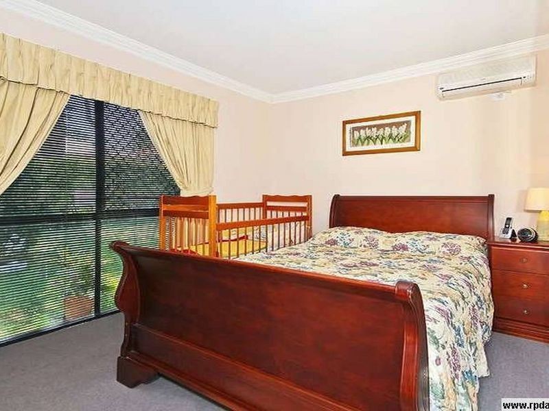 12 Crediton Place, Forest Lake QLD 4078