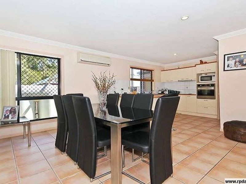 12 Crediton Place, Forest Lake QLD 4078