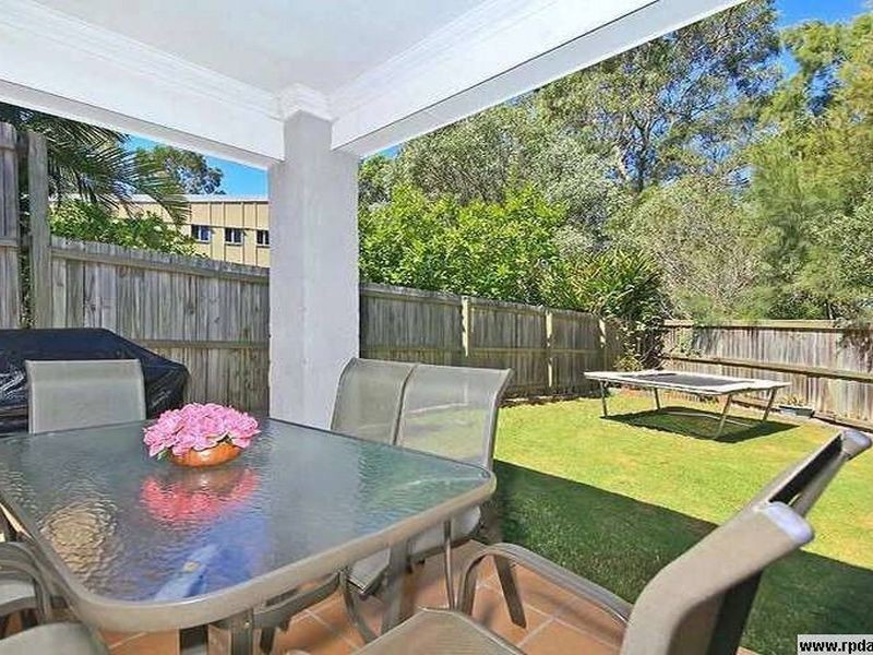 12 Crediton Place, Forest Lake QLD 4078