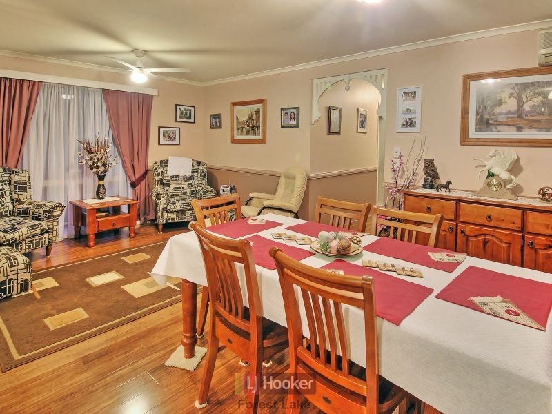 35 Serrata Circuit, Forest Lake QLD 4078