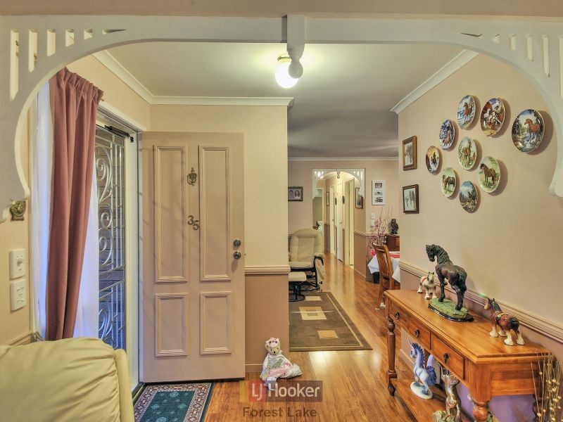 35 Serrata Circuit, Forest Lake QLD 4078