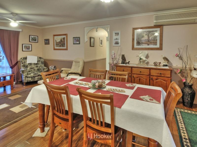 35 Serrata Circuit, Forest Lake QLD 4078