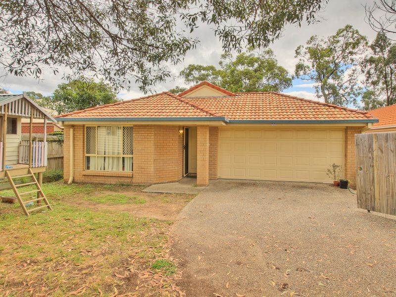 8 Taylor Place, Forest Lake QLD 4078