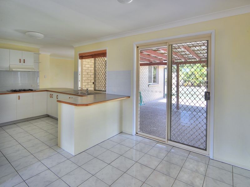 82 Jindabyne Circuit, Forest Lake QLD 4078