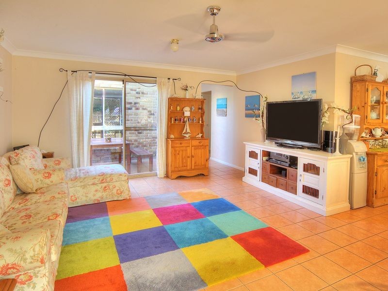 16 Phillip Place, Forest Lake QLD 4078