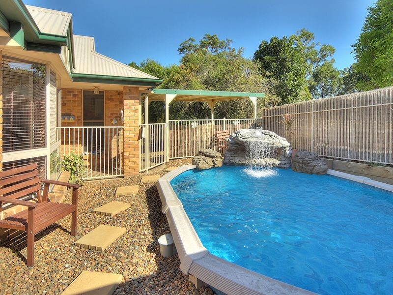 16 Phillip Place, Forest Lake QLD 4078
