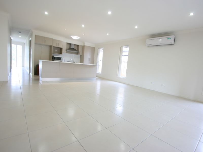 74 Armisfield Street, Doolandella QLD 4077