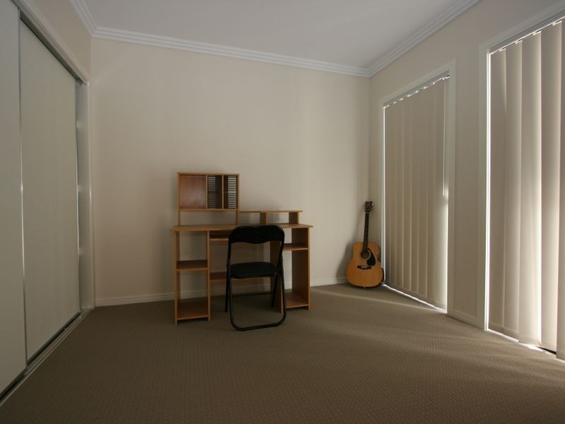 10 Colebrook Crescent, Doolandella QLD 4077