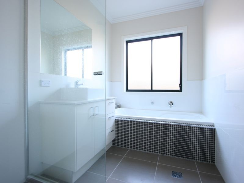 10 Colebrook Crescent, Doolandella QLD 4077