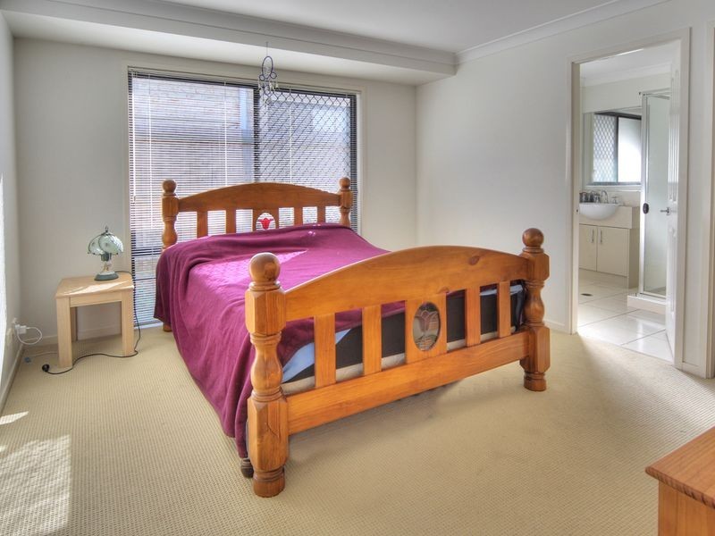 12 Savannah Place, Forest Lake QLD 4078