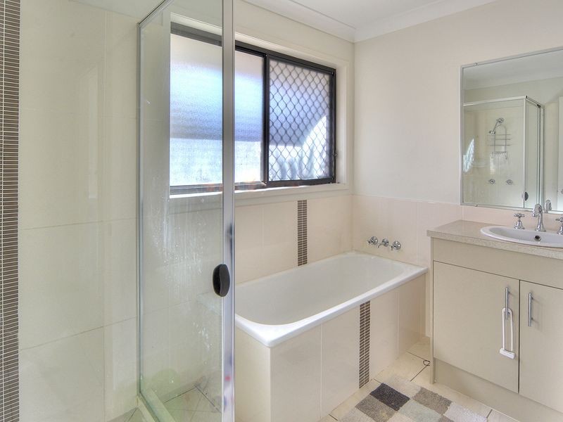 12 Savannah Place, Forest Lake QLD 4078