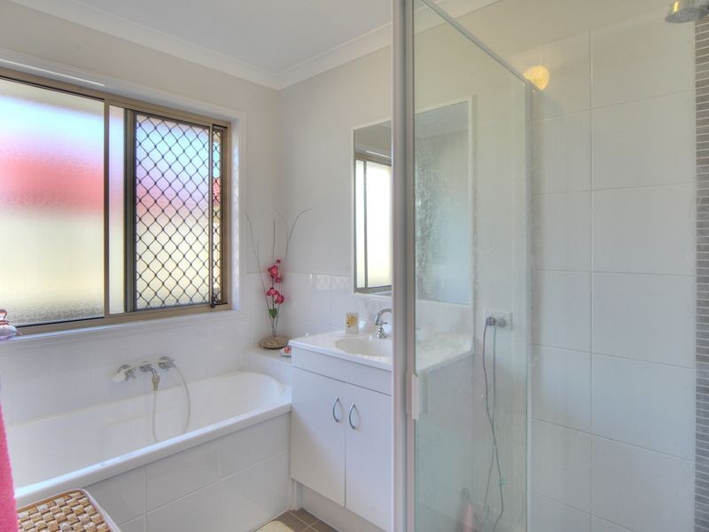 9 Lenton Place, Calamvale QLD 4116