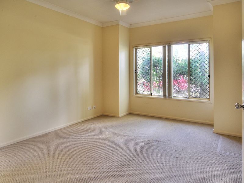 50 Ithaca Way, Forest Lake QLD 4078