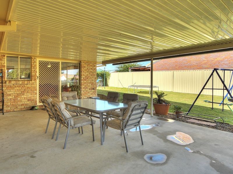 6 Newburn Street, Hillcrest QLD 4118