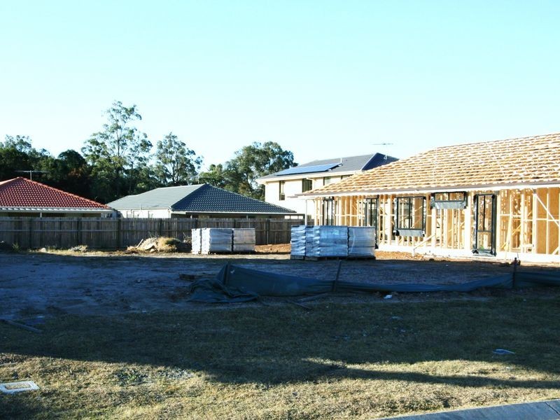 1039/ Steelwood Street, Heathwood QLD 4110