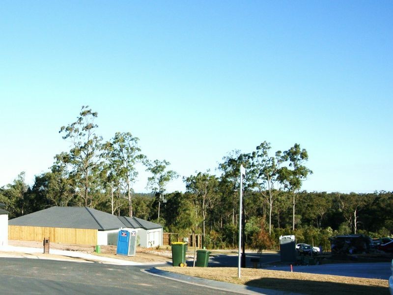 1039/ Steelwood Street, Heathwood QLD 4110