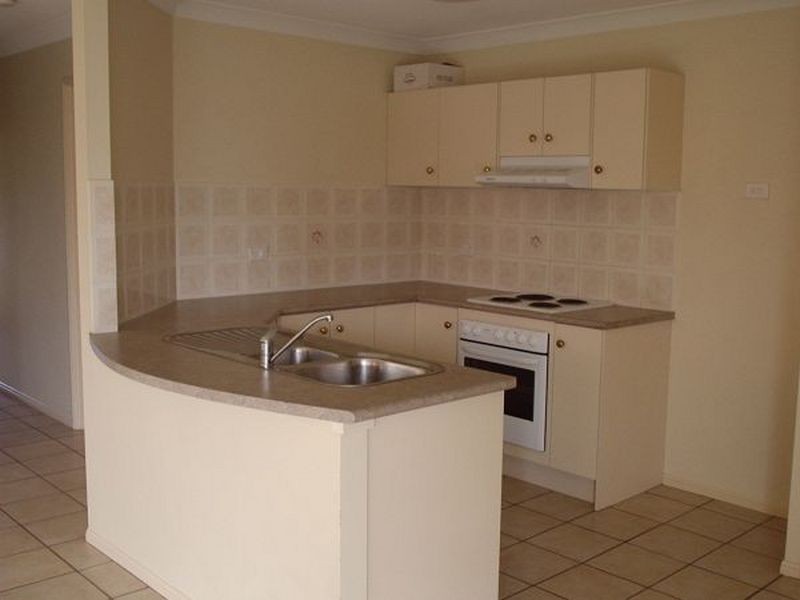 24 Central Street, Forest Lake QLD 4078