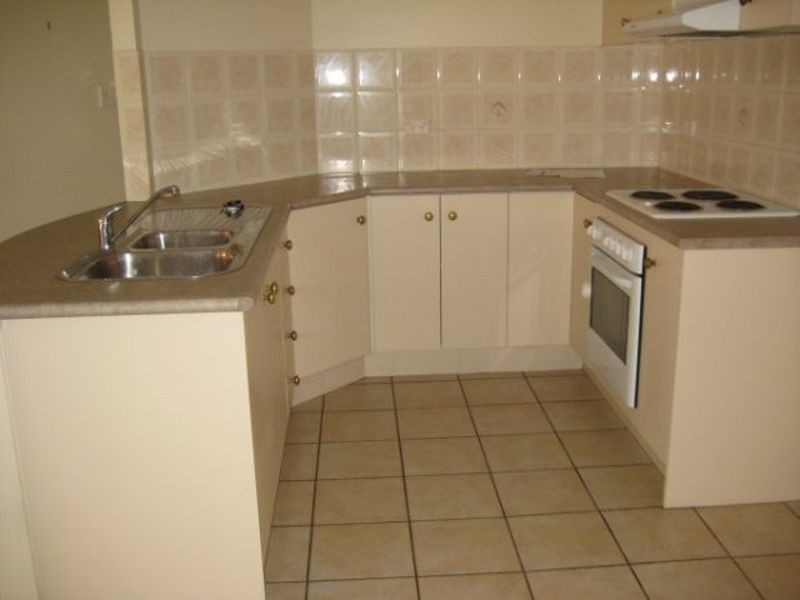 24 Central Street, Forest Lake QLD 4078