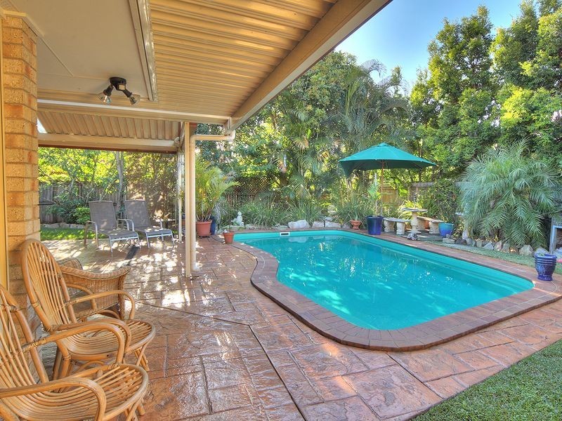 16 Regents Circuit, Forest Lake QLD 4078