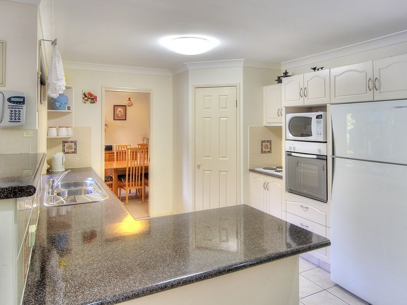 16 Regents Circuit, Forest Lake QLD 4078