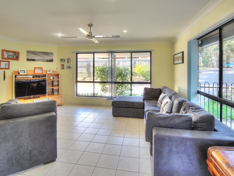 17 Purdie Place, Forest Lake QLD 4078