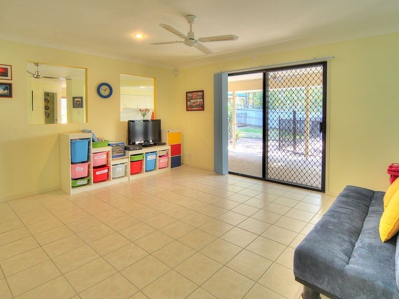 17 Purdie Place, Forest Lake QLD 4078