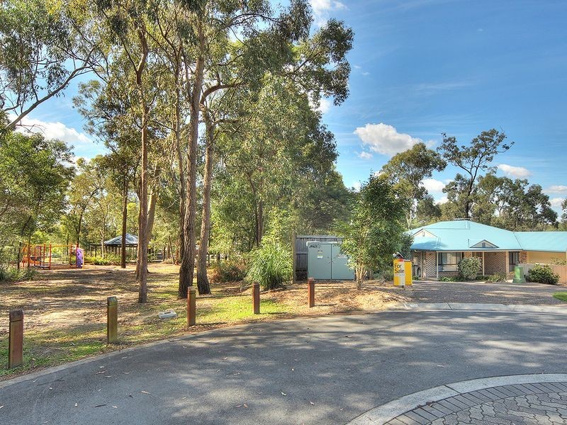 17 Purdie Place, Forest Lake QLD 4078