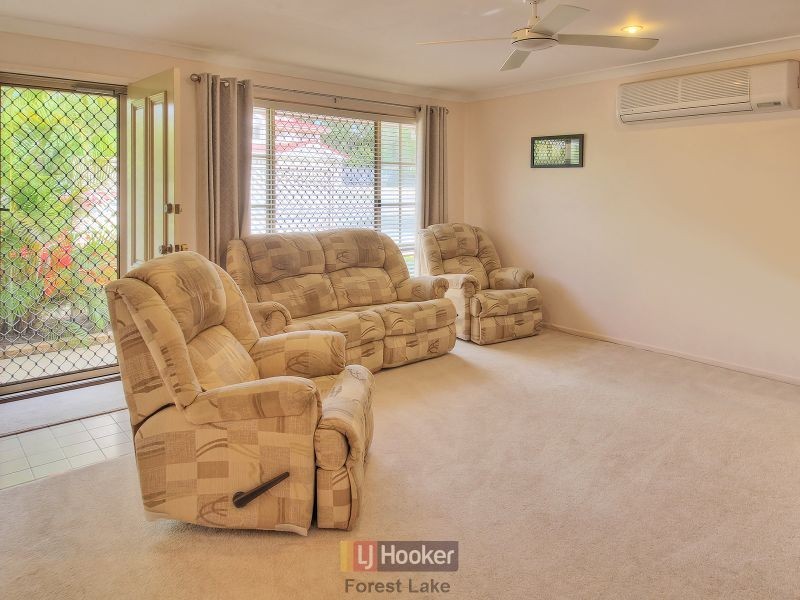 6 Jindabyne Circuit, Forest Lake QLD 4078