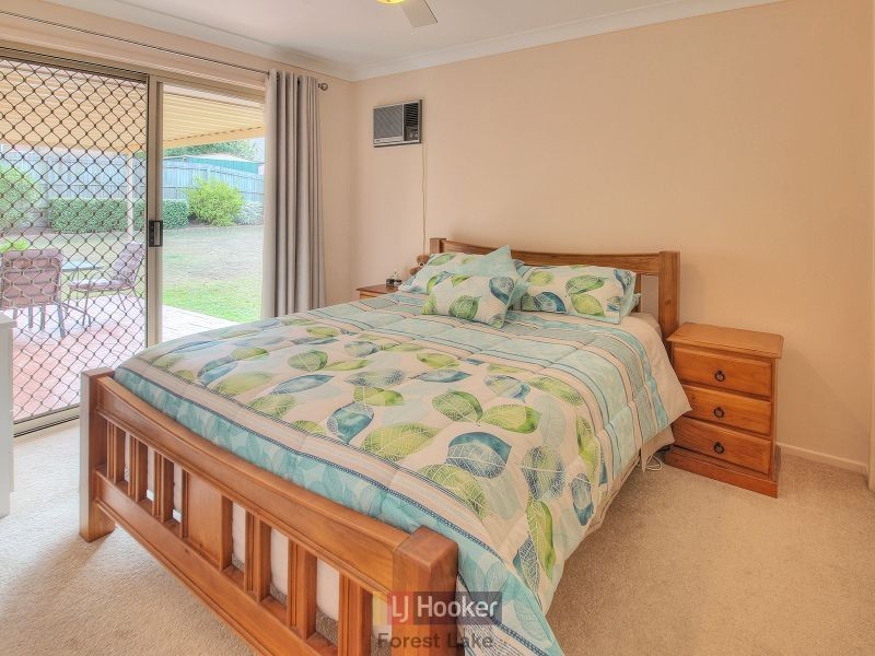 6 Jindabyne Circuit, Forest Lake QLD 4078