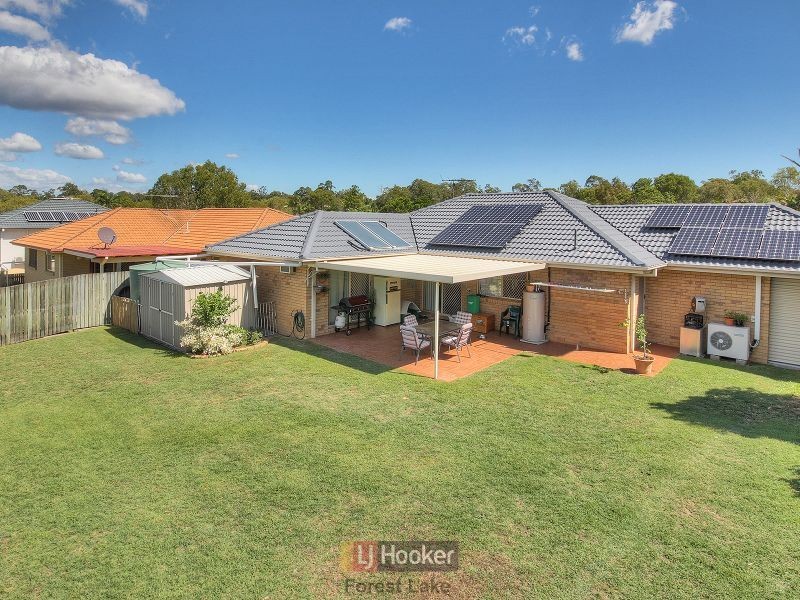 6 Jindabyne Circuit, Forest Lake QLD 4078