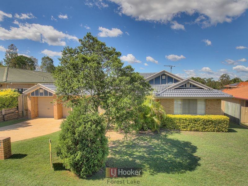6 Jindabyne Circuit, Forest Lake QLD 4078