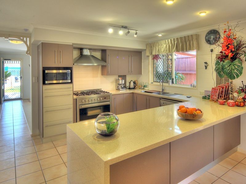 7 Pintail Crescent, Forest Lake QLD 4078