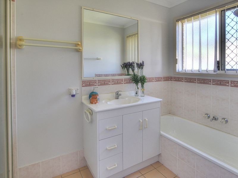 7 Pintail Crescent, Forest Lake QLD 4078