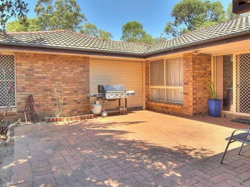 76 Banksia Circuit, Forest Lake QLD 4078