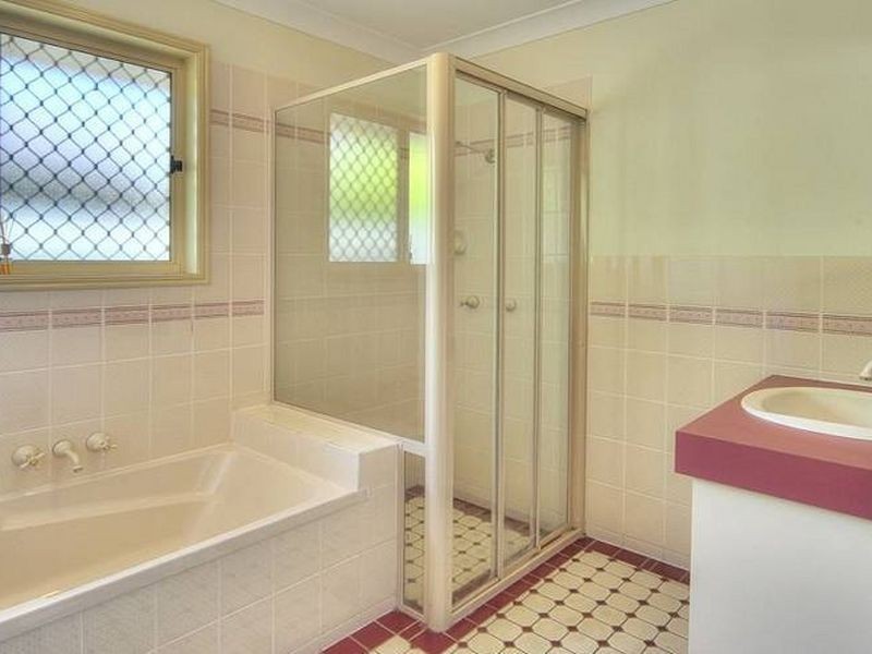 76 Banksia Circuit, Forest Lake QLD 4078