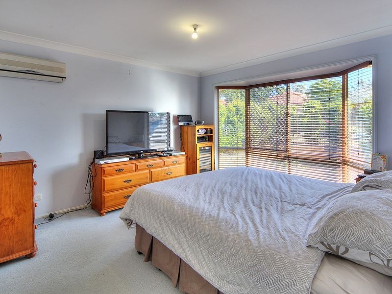 9 Robson Street, Forest Lake QLD 4078
