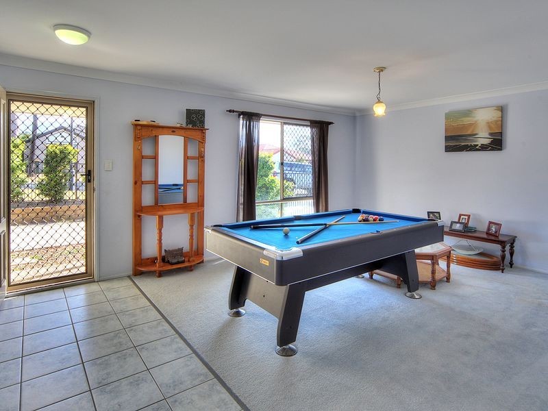 9 Robson Street, Forest Lake QLD 4078