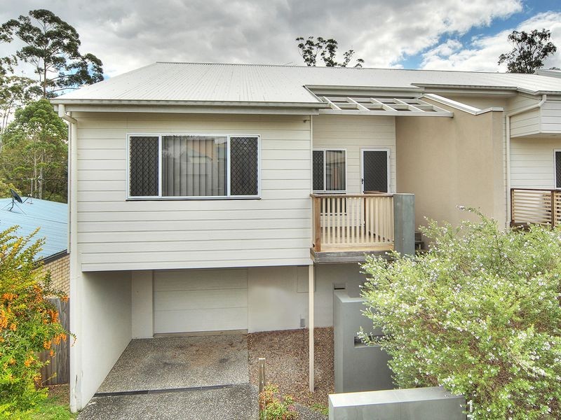 17 Periwinkle Lane, Springfield Lakes QLD 4300